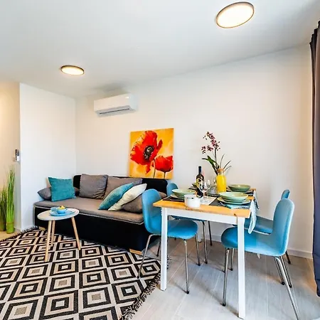 Apartament New Mica Near Beach,