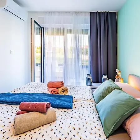 New Mica Near Beach, Apartament