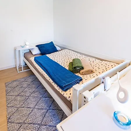 New Mica Near Beach, Apartament Fažana